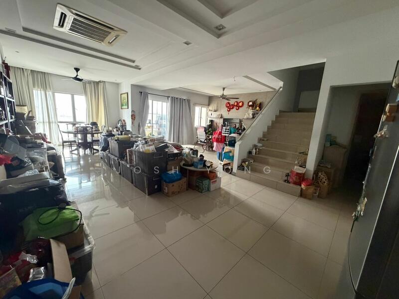 Vista Mutiara untuk Untuk Dijual - RM 700,000, Feb 2026 - Living Room - PropertyGuru.com.my