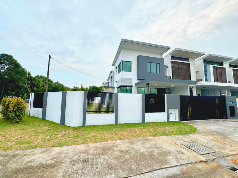 2-storey Terraced House for Sale in Bukit Raja (Selangor) - Shiny Ng - Exterior - PropertyGuru.com.my