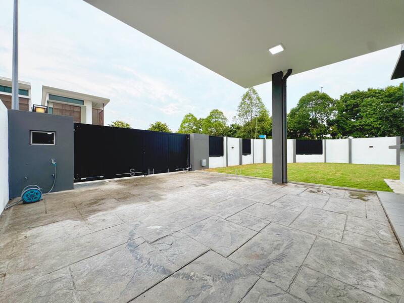 2-storey Terraced House for Sale in Bukit Raja (Selangor) - Shiny Ng - Exterior - PropertyGuru.com.my