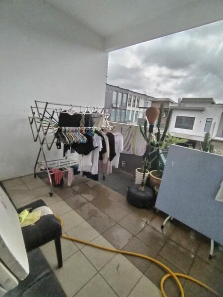 Austin residence @ Taman mount austin untuk Untuk Dijual - RM 800,000, Apr 2026 - Balcony - PropertyGuru.com.my