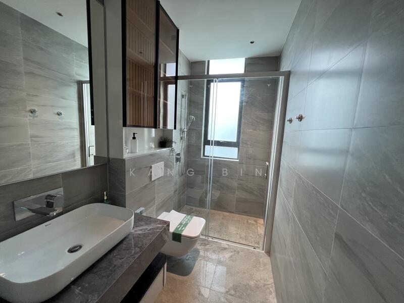 Kondominium untuk Dijual di Forest City - Kang Bin - Bathroom - PropertyGuru.com.my