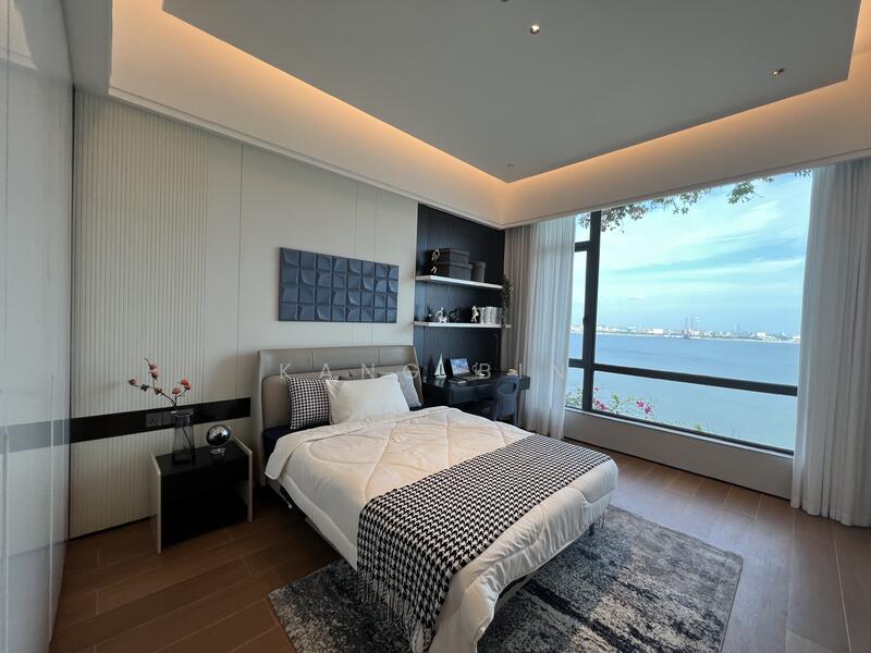 Kondominium untuk Dijual di Forest City - Kang Bin - Bedroom - PropertyGuru.com.my