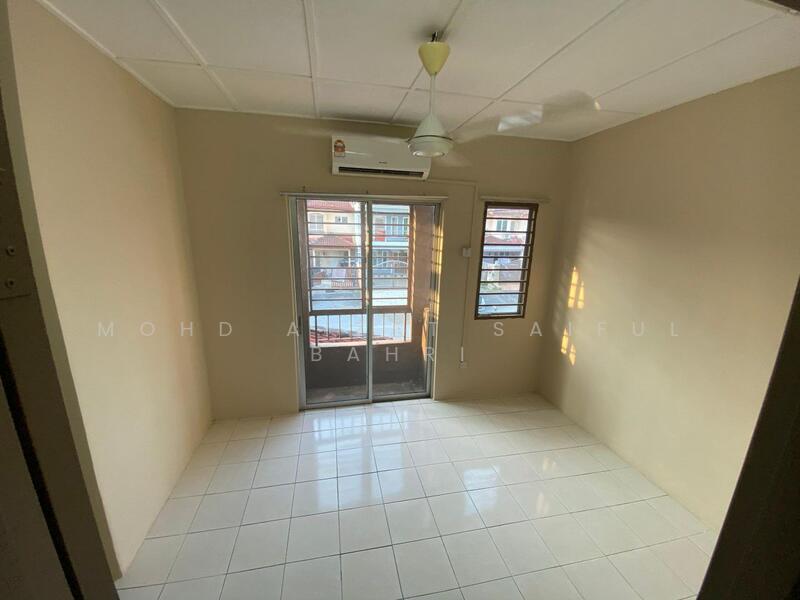 2-storey Terraced House for Sale in Taman Lestari Putra (Seri Kembangan) - Mohd Aizat Saiful Bahri - Interior - PropertyGuru.com.my