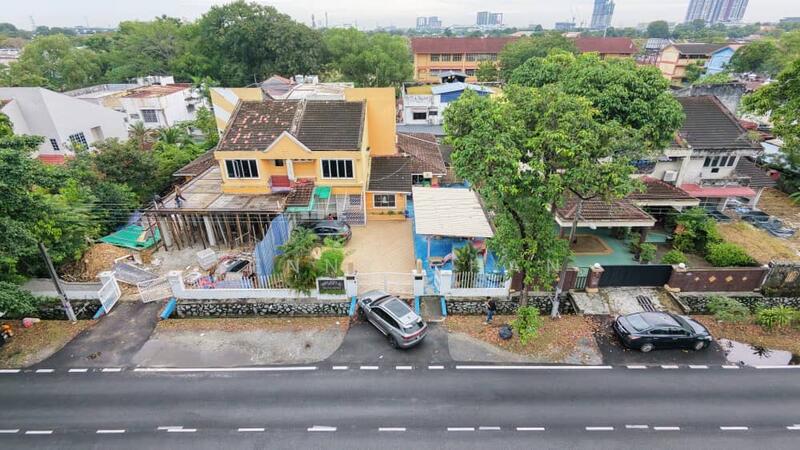 Semi-Detached House for Sale in Klang (Selangor) - Kenny Chan - Exterior - PropertyGuru.com.my