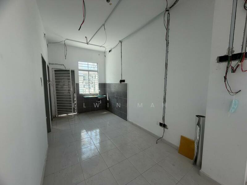 2-storey Terraced House for Sale in Taman Kundang Jaya (Rawang) - Elwin Mah - Interior - PropertyGuru.com.my