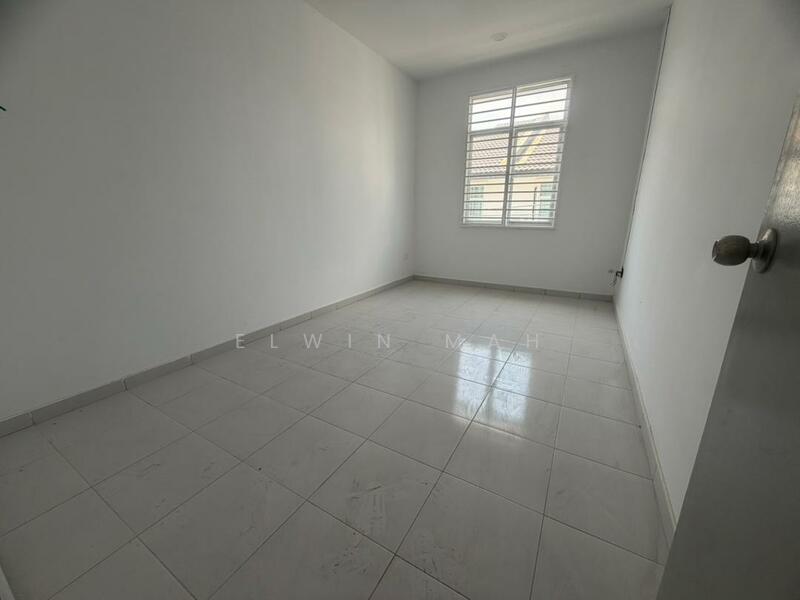 2-storey Terraced House for Sale in Taman Kundang Jaya (Rawang) - Elwin Mah - Interior - PropertyGuru.com.my