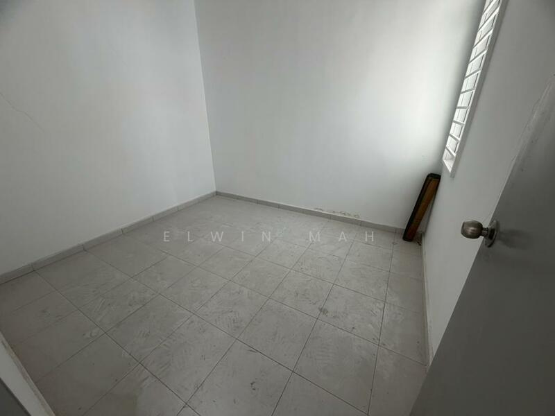 2-storey Terraced House for Sale in Taman Kundang Jaya (Rawang) - Elwin Mah - Interior - PropertyGuru.com.my