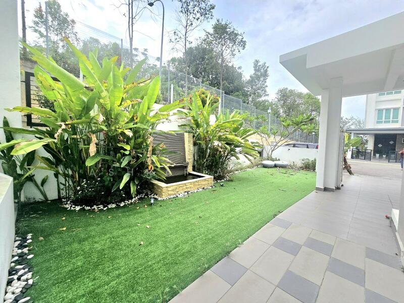 3-storey Terraced House for Sale in Bandar Rinching (Semenyih) - Ashraf Azwan - Exterior - PropertyGuru.com.my