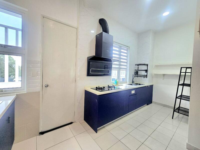 3-storey Terraced House for Sale in Bandar Rinching (Semenyih) - Ashraf Azwan - Kitchen - PropertyGuru.com.my