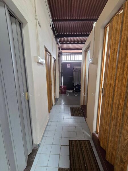 Shop for Sale in Bandar Hilir (Melaka City) - Robin Soong - Corridor - PropertyGuru.com.my