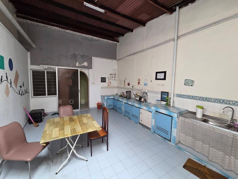Shop for Sale in Bandar Hilir (Melaka City) - Robin Soong - Kitchen - PropertyGuru.com.my