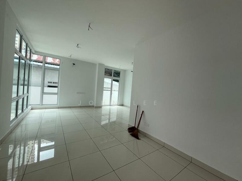 3 Storey Semi-D, Jalan Madrasah untuk Untuk Dijual - RM 1,650,000, Feb 2026 - Interior - PropertyGuru.com.my