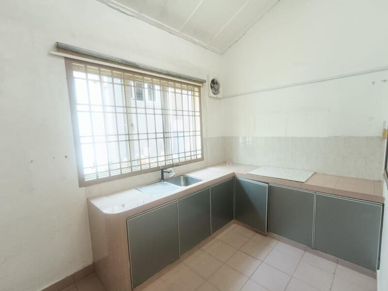 TAMAN IMPIAN EMAS (BUKIT IMPIAN RESIDENCE) untuk Untuk Dijual - RM 775,000, Mac 2026 - Kitchen - PropertyGuru.com.my