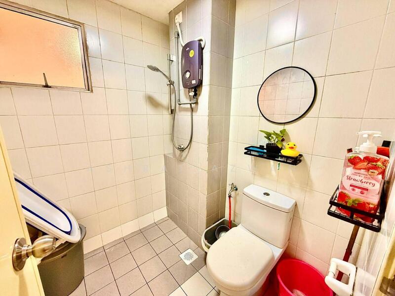 Apartment for Sale at Seri Pinang - Ashraf Azwan - Bathroom - PropertyGuru.com.my