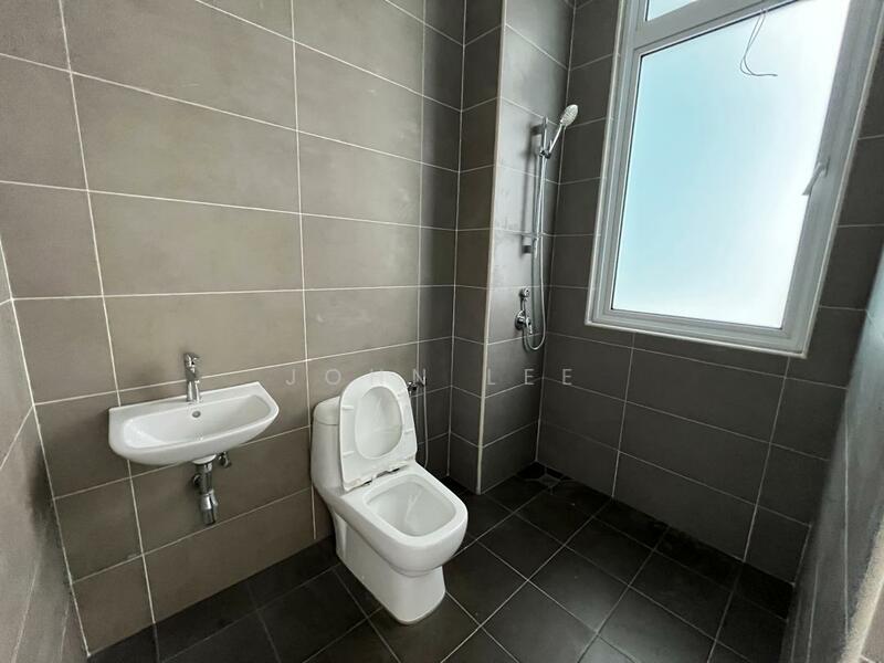 3 Storey Terrace, Lorong Madrasah untuk Untuk Dijual - RM 1,620,000, Feb 2026 - Bathroom - PropertyGuru.com.my