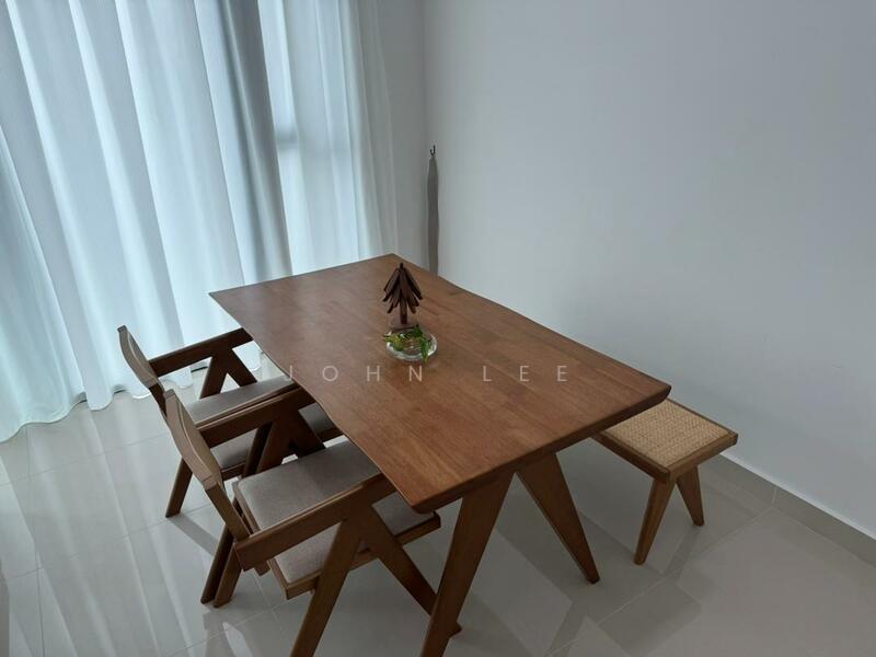Kondominium untuk Disewa di Mezzo - John Lee - Dining Room - PropertyGuru.com.my