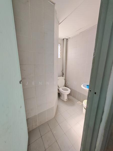 Bandar Perai Jaya untuk Untuk Disewa - RM 3,600 /bulan, Feb 2026 - Bathroom - PropertyGuru.com.my