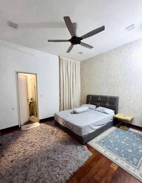 Semi-Detached House for Sale in Cyberjaya (Selangor) - Mohd Aizat Saiful Bahri - Bedroom - PropertyGuru.com.my