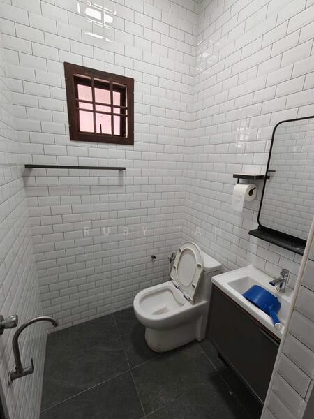2-storey Terraced House for Sale in Bukit Indah (Iskandar Puteri (Nusajaya)) - Ruby Tan - Bathroom - PropertyGuru.com.my