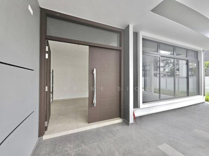 Semi-Detached House for Sale in Nusa Sentral (Iskandar Puteri (Nusajaya)) - Karine Sior - Entrance - PropertyGuru.com.my