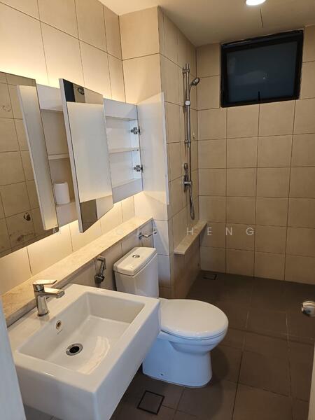 Service Residence for Rent at Senibong Cove - The WaterEdge Residences - Maggie Heng - Bathroom - PropertyGuru.com.my
