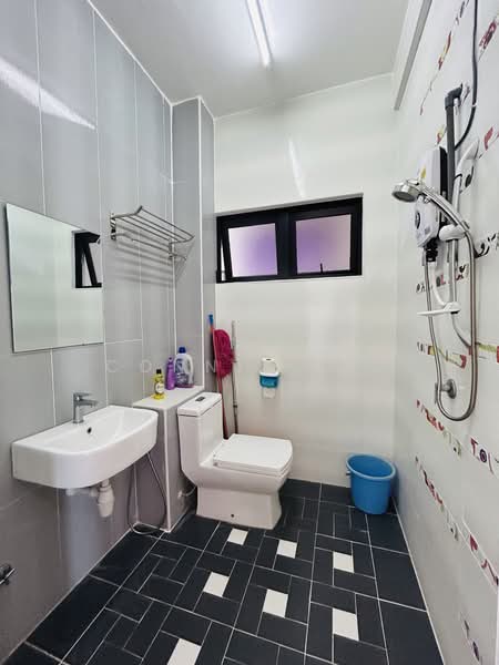 Condominium for Rent at Treetops Residence - Connie Lai - Bathroom - PropertyGuru.com.my