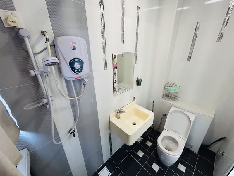 Condominium for Rent at Treetops Residence - Connie Lai - Bathroom - PropertyGuru.com.my