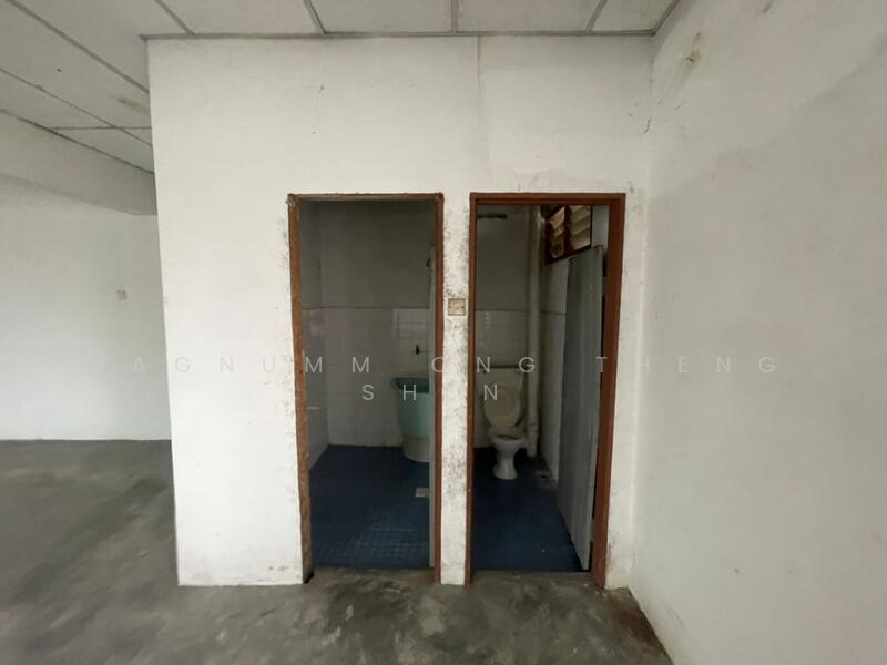 Shop for Sale in Permatang Rawa (Bukit Mertajam) - Magnumm Ong Theng Shen - Bathroom - PropertyGuru.com.my