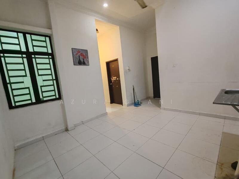 1-storey Terraced House for Sale in Taman Pinggiran Bertam (Kepala Batas) - Azura Ghani - Interior - PropertyGuru.com.my