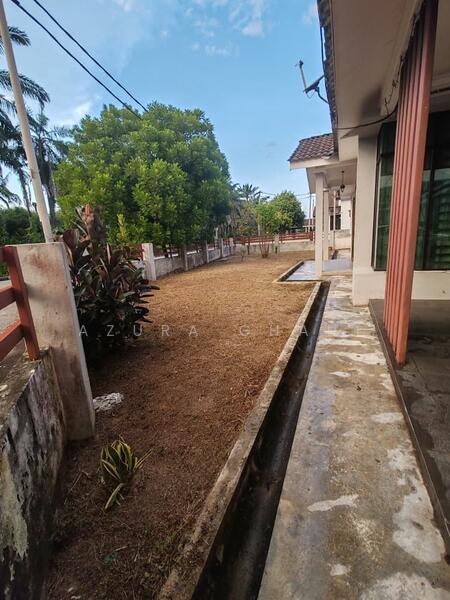 1-storey Terraced House for Sale in Taman Pinggiran Bertam (Kepala Batas) - Azura Ghani - Exterior - PropertyGuru.com.my