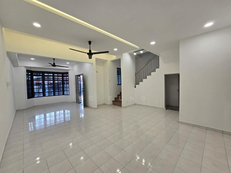 2-storey Terraced House for Sale in Johor Bahru (Johor) - YC Fung - Living Room - PropertyGuru.com.my