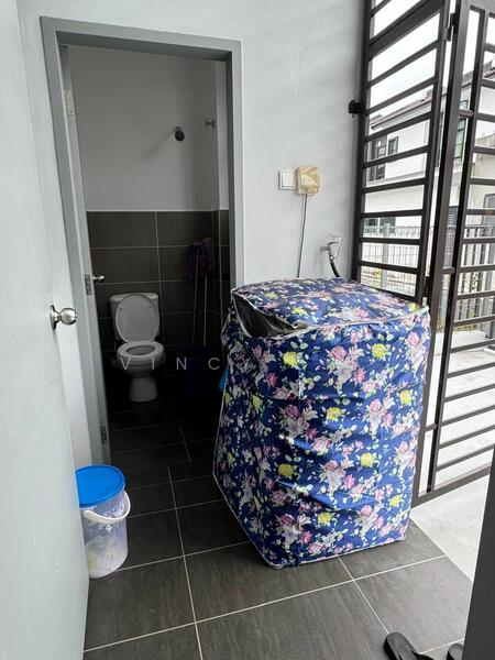 2-storey Terraced House for Sale in Bandar Putra (Kulai) - Vincy Sia - Bathroom - PropertyGuru.com.my