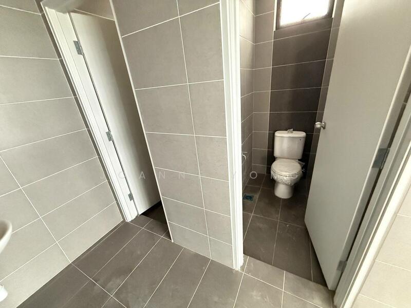 Factory for Rent in Kulai (Johor) - Joanne Yong - Bathroom - PropertyGuru.com.my