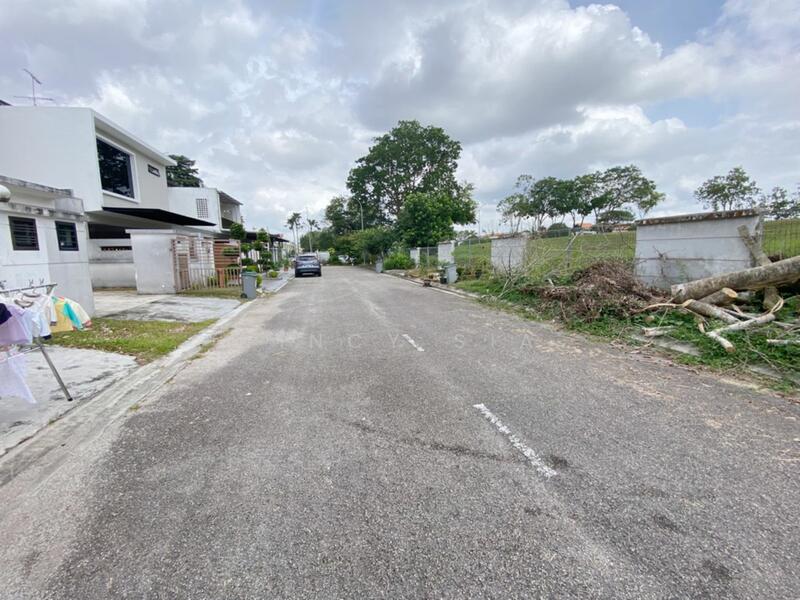 2-storey Terraced House for Sale in Taman Pelangi Indah (Ulu Tiram) - Vincy Sia - Exterior - PropertyGuru.com.my