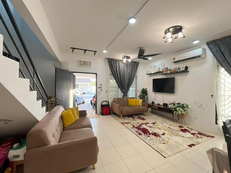 2-storey Terraced House for Sale in Seremban (Negeri Sembilan) - Azrul Othman - Living Room - PropertyGuru.com.my