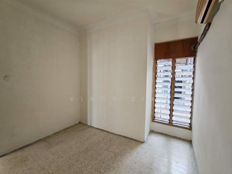 1-storey Terraced House for Sale in Taman Johor Jaya (Johor Bahru) - Vincy Sia - Interior - PropertyGuru.com.my