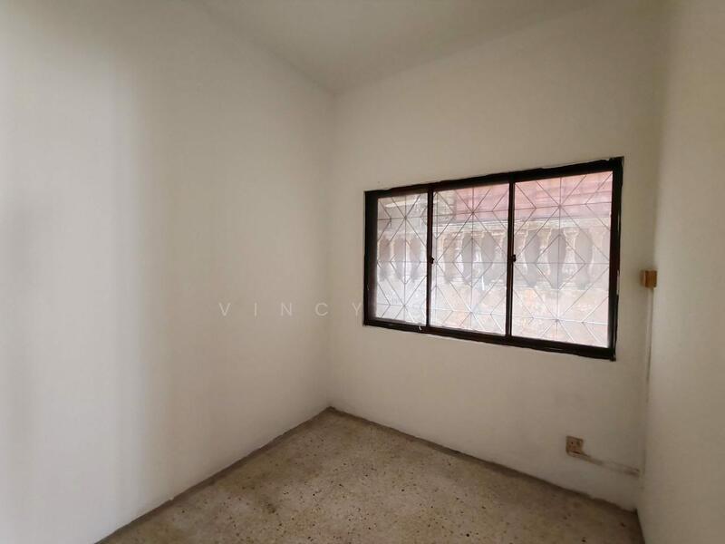 1-storey Terraced House for Sale in Taman Johor Jaya (Johor Bahru) - Vincy Sia - Interior - PropertyGuru.com.my