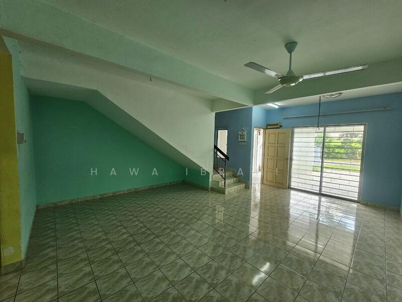2-storey Terraced House for Sale in Taman Semenyih Permata (Semenyih) - Hawa Ibrahim - Living Room - PropertyGuru.com.my