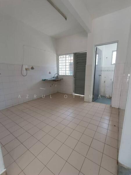 2-storey Terraced House for Sale in Taman Sri Penaga (Sikamat) - Azrul Othman - Kitchen - PropertyGuru.com.my