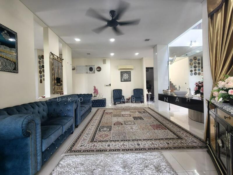 Bungalow for Sale in Bukit Beruntung (Selangor) - Syukor Hartanah - Living Room - PropertyGuru.com.my