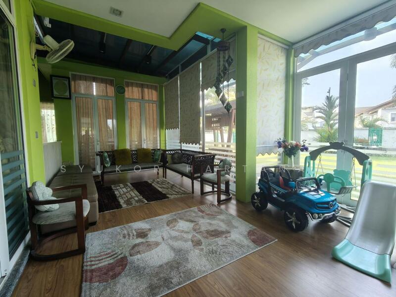 Bungalow for Sale in Bukit Beruntung (Selangor) - Syukor Hartanah - Living Room - PropertyGuru.com.my