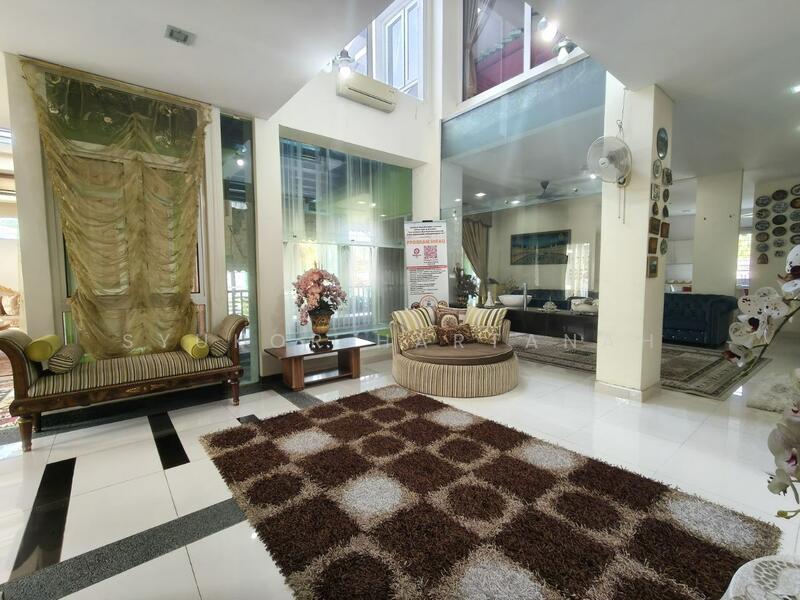 Bungalow for Sale in Bukit Beruntung (Selangor) - Syukor Hartanah - Living Room - PropertyGuru.com.my
