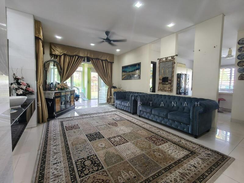 Bungalow for Sale in Bukit Beruntung (Selangor) - Syukor Hartanah - Living Room - PropertyGuru.com.my