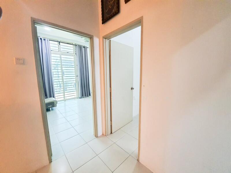 Semi-Detached House for Sale in Bandar Saujana Putra (Tanjong Duabelas) - Arief Iskandar - Interior - PropertyGuru.com.my