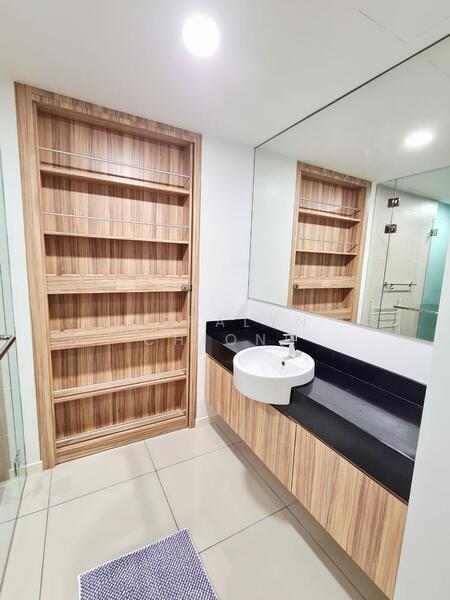 Service Residence for Sale at Tropicana Avenue - Geralyn Chionh - Bathroom - PropertyGuru.com.my