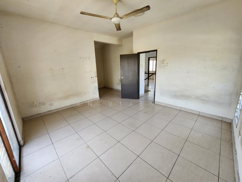 2-storey Terraced House for Sale in Rawang (Selangor) - Nisven Vijendran - Interior - PropertyGuru.com.my