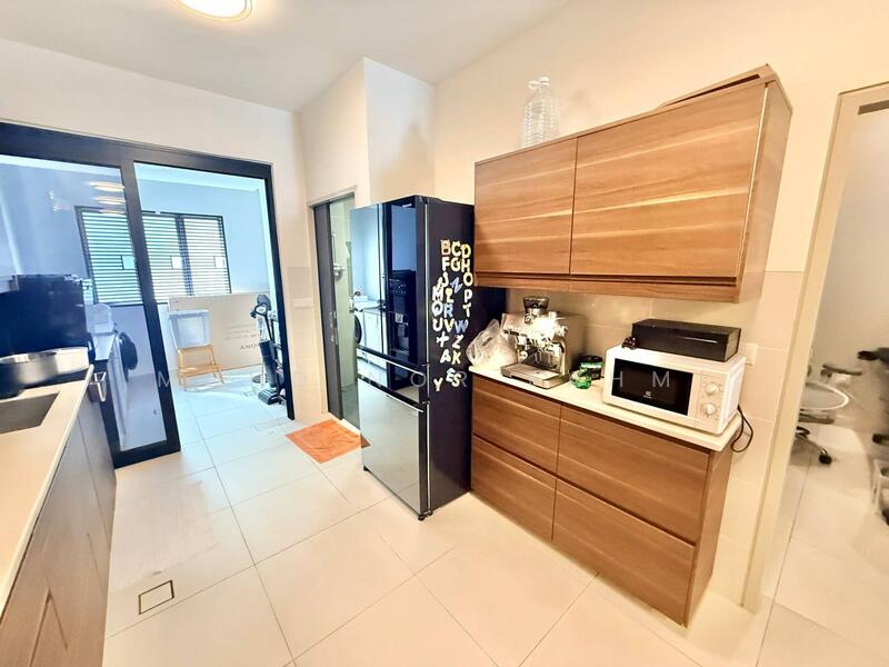 2-storey Terraced House for Sale in Shah Alam (Selangor) - Mohd Nor Fahmi - Kitchen - PropertyGuru.com.my