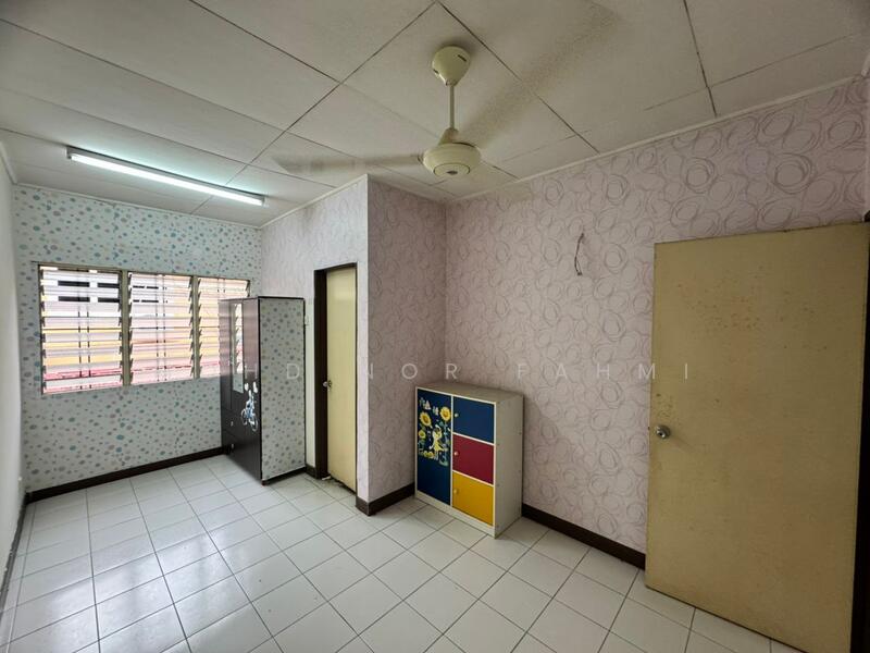 For Sale - Bukit Subang