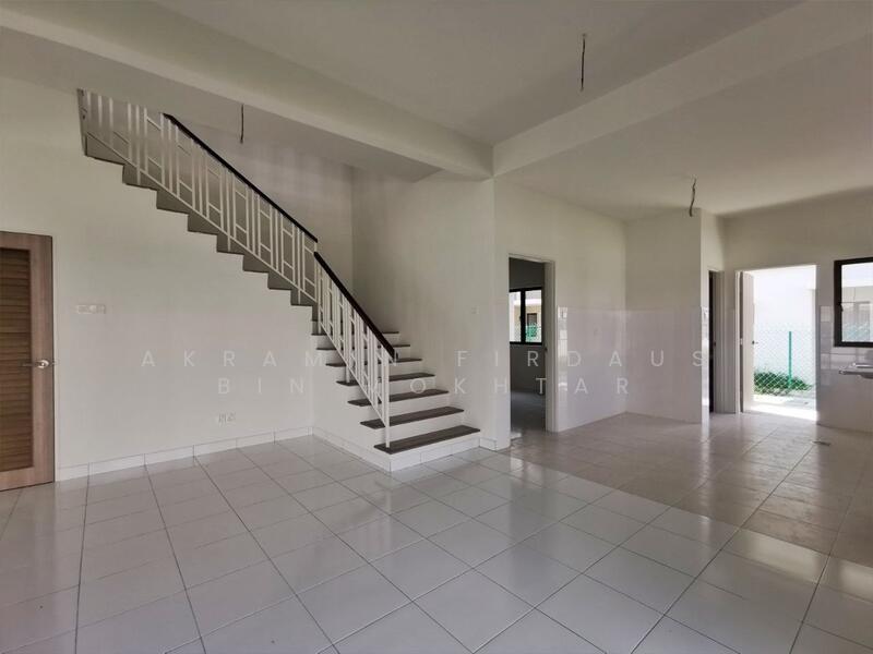 2-storey Terraced House for Sale in Semenyih (Selangor) - Akramin Firdaus Bin Mokhtar - Living Room - PropertyGuru.com.my