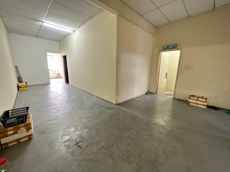 Shop for Sale in Pekan Nenas (Johor) - Sharon Ong - Interior - PropertyGuru.com.my